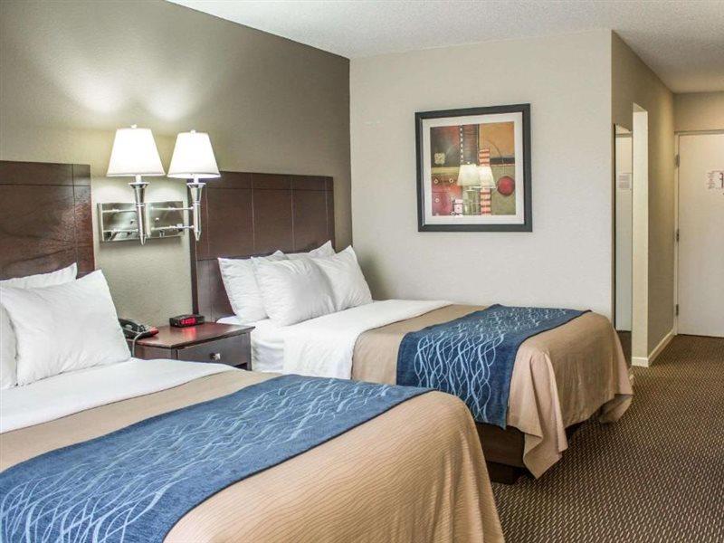 Comfort Inn Sandusky Exterior photo