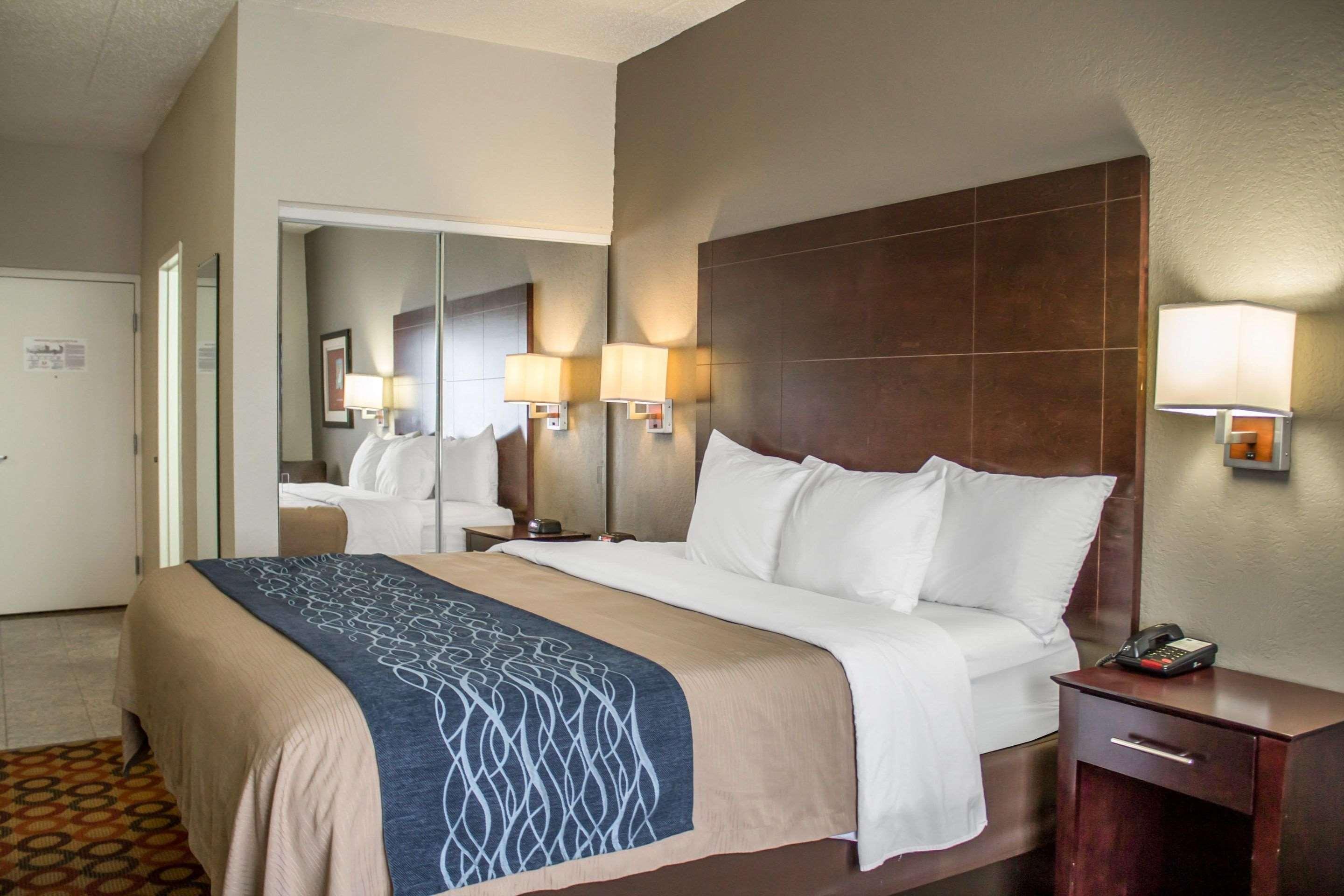 Comfort Inn Sandusky Exterior photo