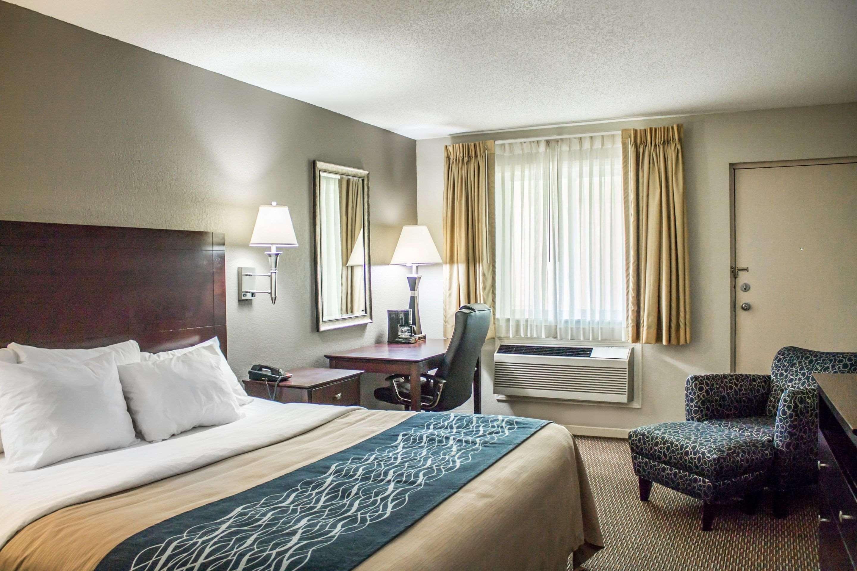 Comfort Inn Sandusky Exterior photo