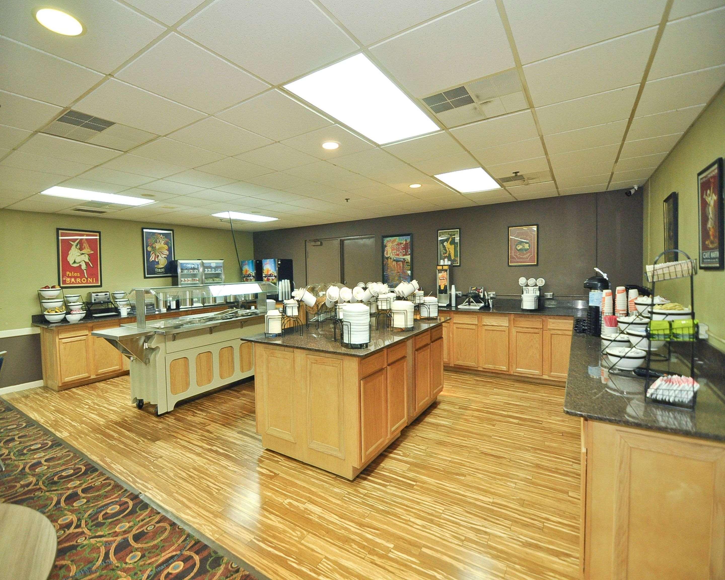Comfort Inn Sandusky Exterior photo