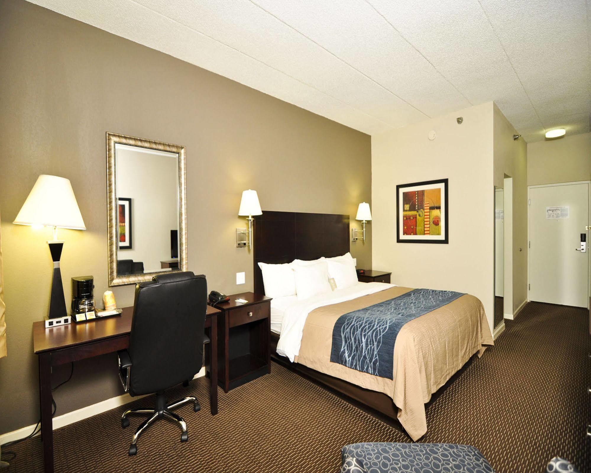 Comfort Inn Sandusky Exterior photo