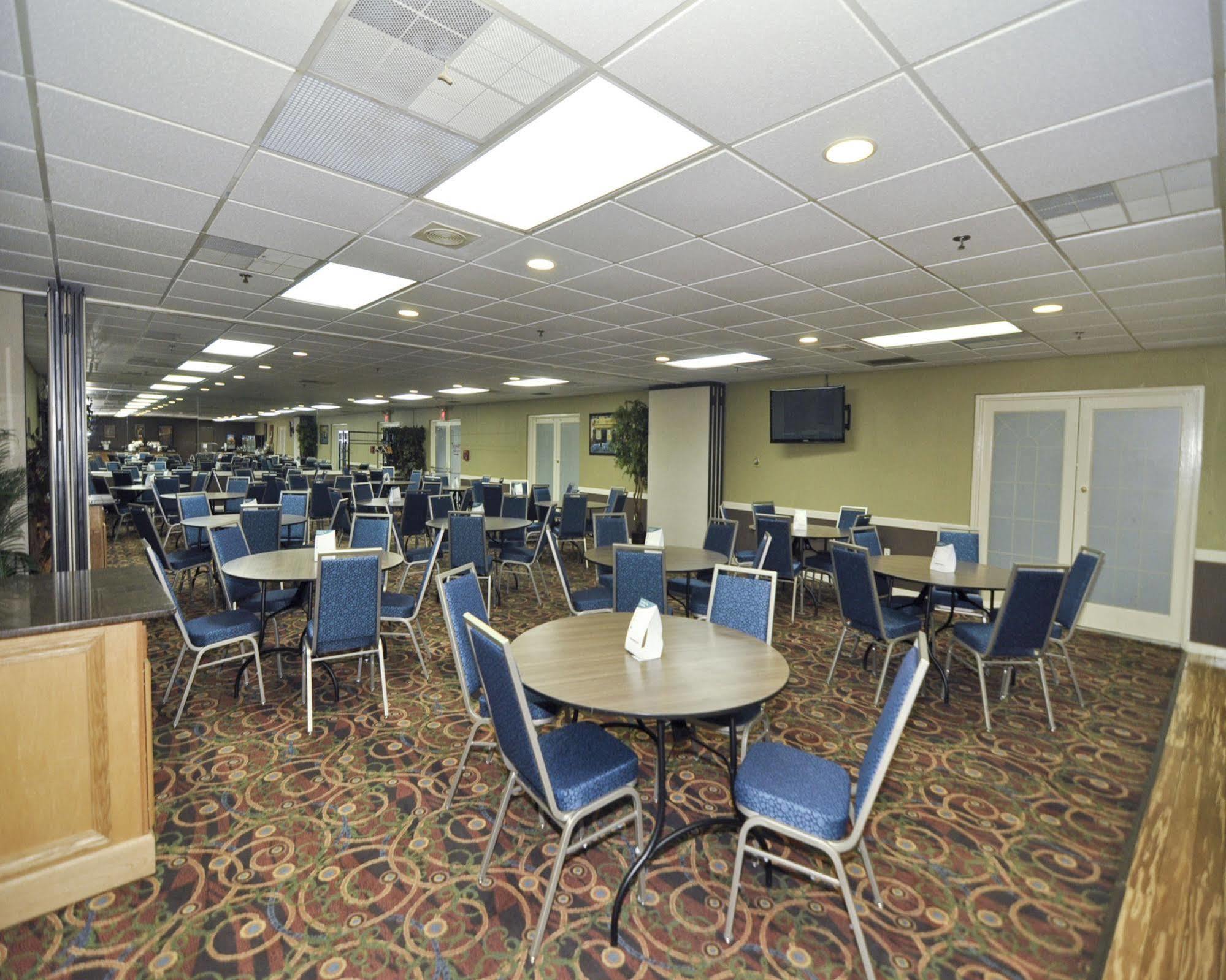 Comfort Inn Sandusky Exterior photo